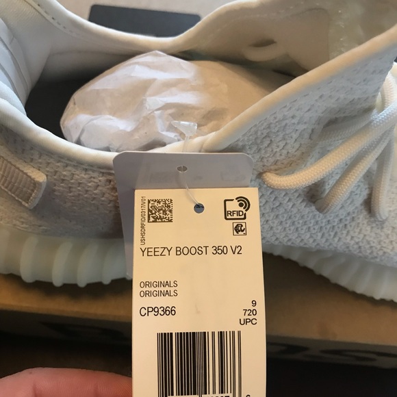 Adidas Yeezy Boost 350 9.5 - Picture 3 of 4